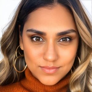 Meet your Posher, Ivonne